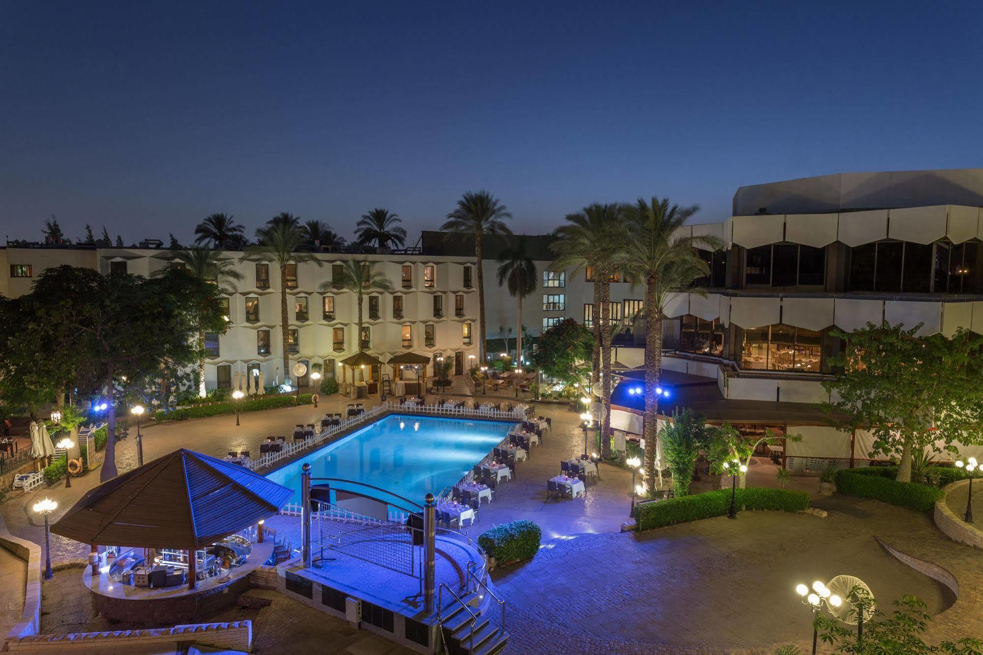 Le Passage & Casino 5*