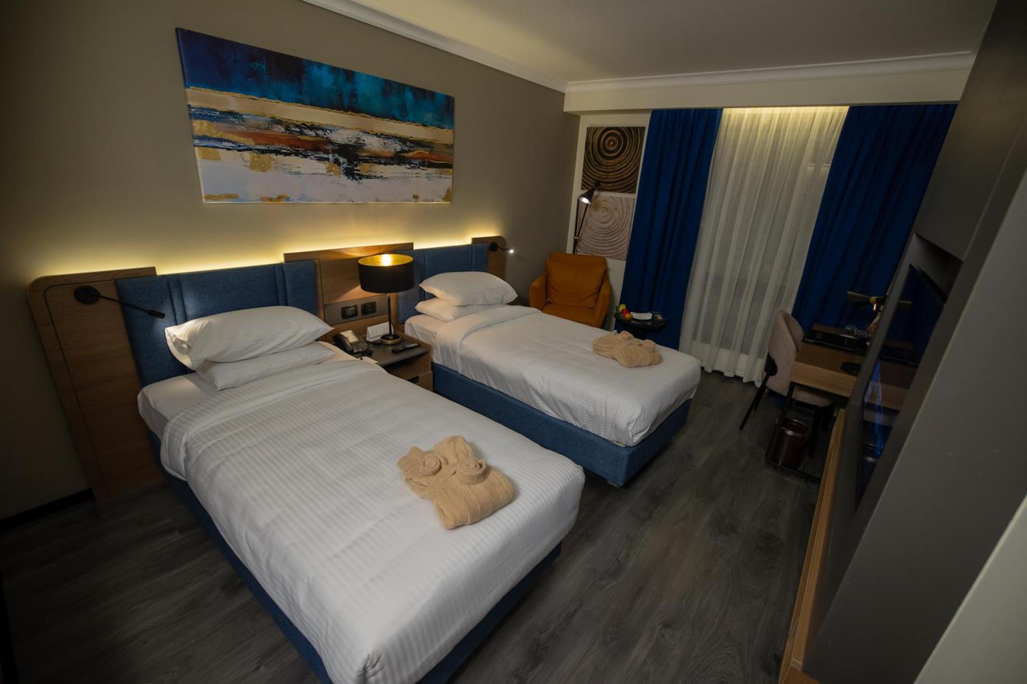 Le Passage & Casino Hotel